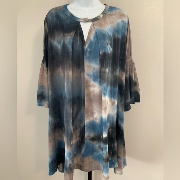 NWT Umgee Tie-Dye Keyhole Tunic Top in Blue, Black  and Taupe - Picture 16 of 16